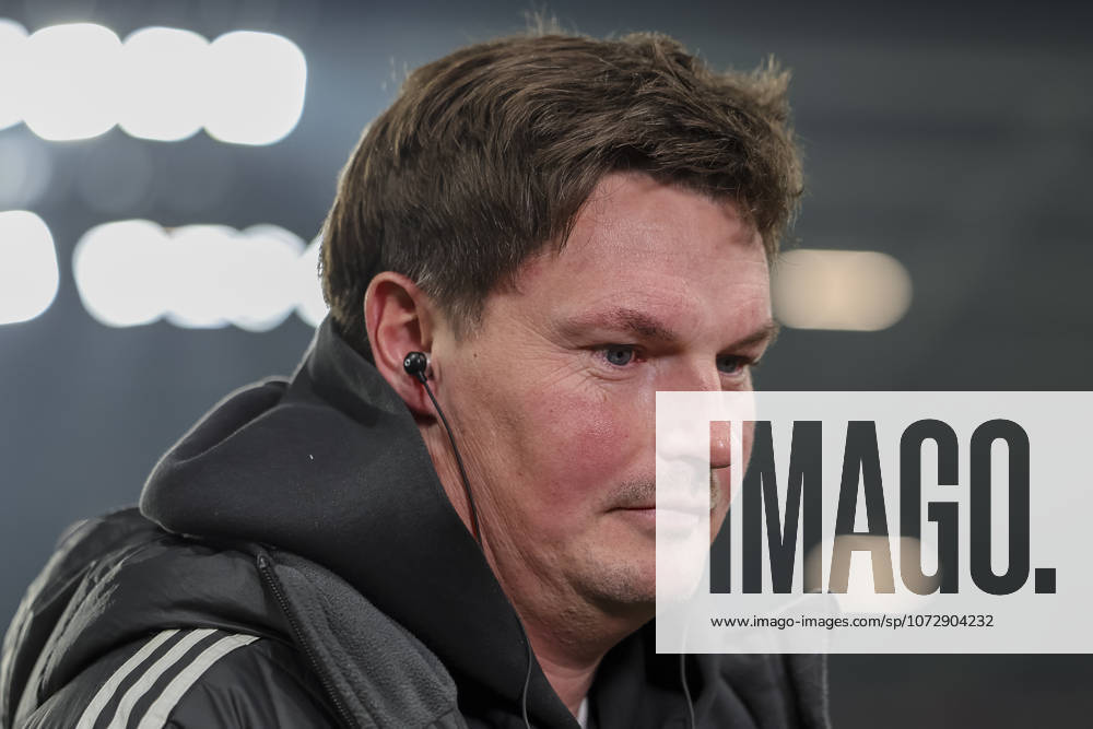 Merlin Polzin Hamburger SV, Coach , Germany, Soccer, 1 Bundesliga, Matchday 23, 2025 2026, 1 FSV Mainz vs Hamburger SV, 20 02 2026, Mainz Mewa Arena Germany