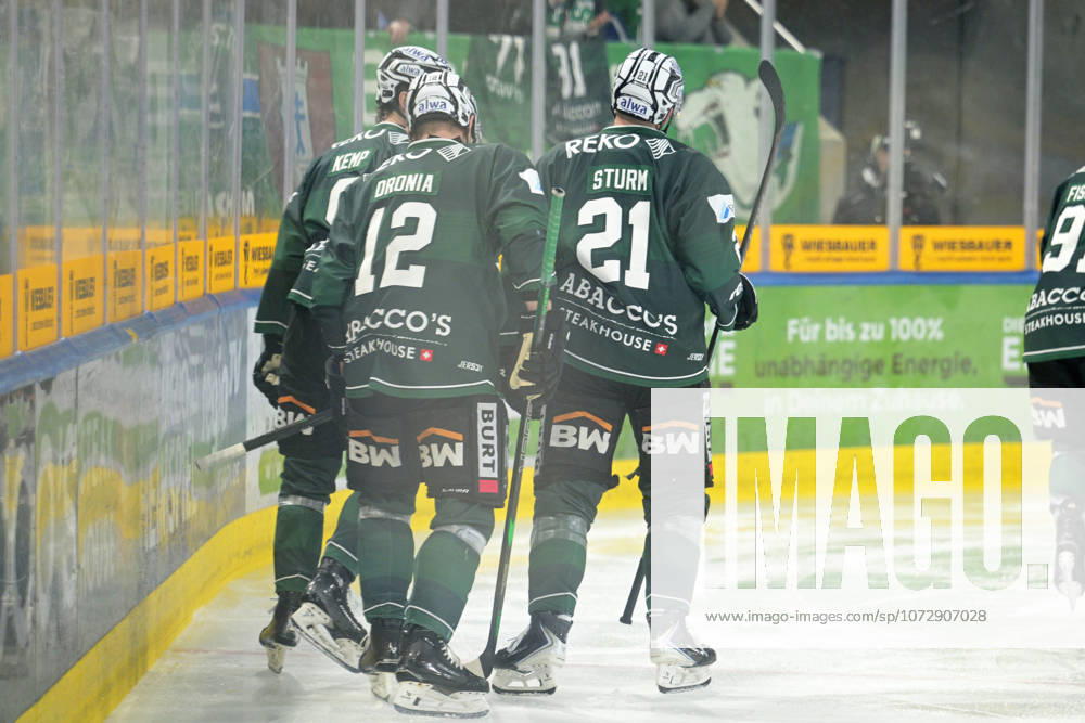 Goal,Goal celebration for the Bietigheim Steelers 3 0 goal by Marek Racuk Bietigheim Steelers, 17 Bietigheim Steelers vs Eispiraten Crimmitschau, Ice Hockey, DEL 2, 47 Matchday, Season 2025 2026, 20 02 2026 Bietigheim Steelers vs Eispiraten Crimmitschau, Ice Hockey, DEL 2, 47 Matchday, Season 2025 2026, 20 02 2026 Bietigheim