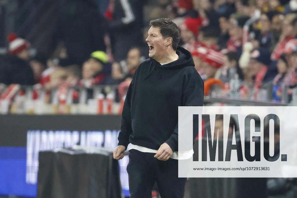 Merlin Polzin Hamburger SV, Coach , Facial expression, Facial expression, Emotion , Germany, Soccer, 1 Bundesliga, 23 Matchday, 2025 2026, 1 FSV Mainz vs Hamburger SV, 20 02 2026, Mainz Mewa Arena Germany