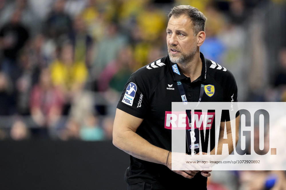 Maik Machulla coach, head coach, RNL , single picture, single photo, action, action, 20 02 2026, Mannheim Germany , Handball, Bundesliga, Rhein Neckar Löwen TBV Lemgo Lippe