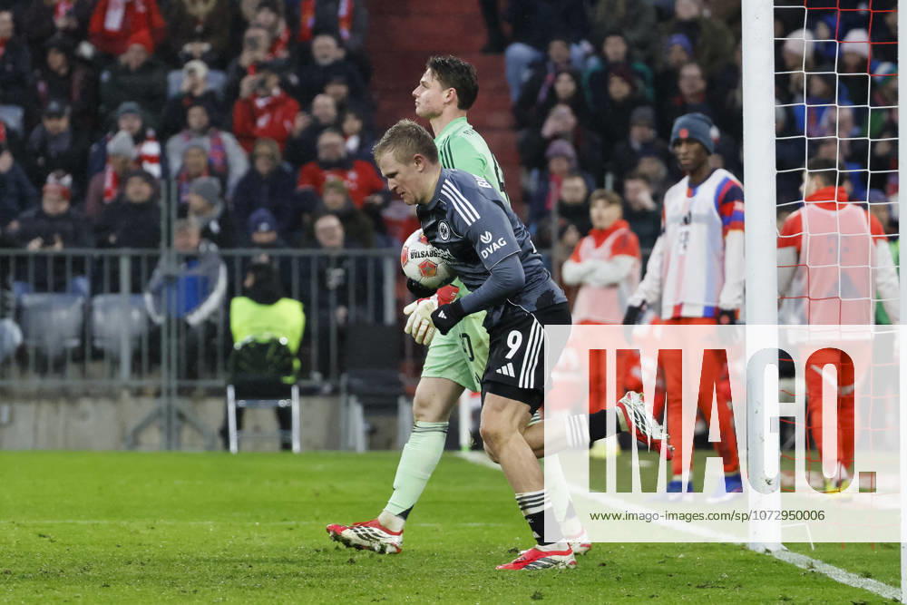 Jonathan Burkardt Eintracht Frankfurt, 09 after his penalty, Germany, Football, 1 Bundesliga, Matchday 23, 2025 2026, FC Bayern Munich vs Eintracht Frankfurt, 21 02 2026, Munich Allianz Arena Germany
