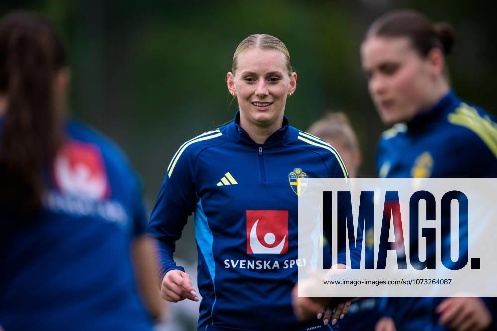 Stina Blackstenius of the Swedish women s national football at a training session on February 25, 2026 in Albufeira Photo Ludvig Thunman BILDBYRAN code LT LT0773 fotboll football soccer fotball träning practice training sverige sweden dam bbeng