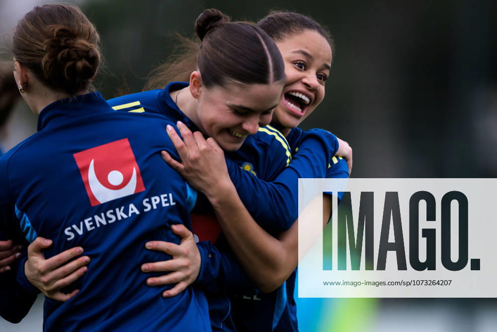 Felicia Schröder of the Swedish women s national football at a training session on February 25, 2026 in Albufeira Photo Ludvig Thunman BILDBYRAN code LT LT0773 fotboll football soccer fotball träning practice training sverige sweden dam bbeng