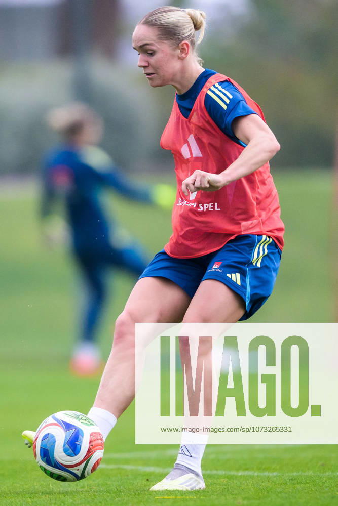 Hanna Lundkvist of the Swedish women s national football at a training session on February 25, 2026 in Albufeira Photo Ludvig Thunman BILDBYRAN code LT LT0773 fotboll football soccer fotball träning practice training sverige sweden dam bbeng
