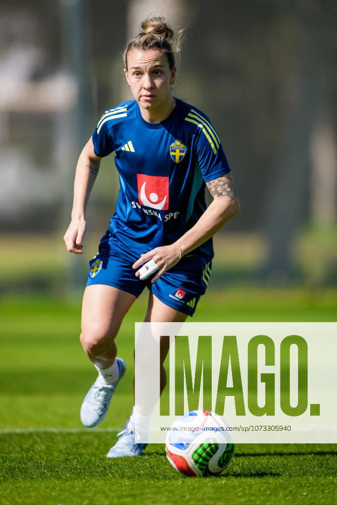 Julia Zigiotti Olme of the Swedish women s national football team at a training session on February 26, 2026 in Albuferia Photo Ludvig Thunman BILDBYRAN code LT LT0774 fotboll football soccer fotball träning practice training sverige sweden dam bbeng