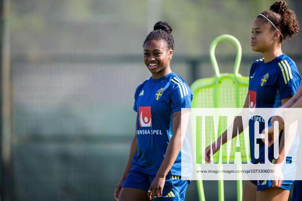 Monica Jusu Bah of the Swedish women s national football team at a training session on February 26, 2026 in Albuferia Photo Ludvig Thunman BILDBYRAN code LT LT0774 fotboll football soccer fotball träning practice training sverige sweden dam bbeng