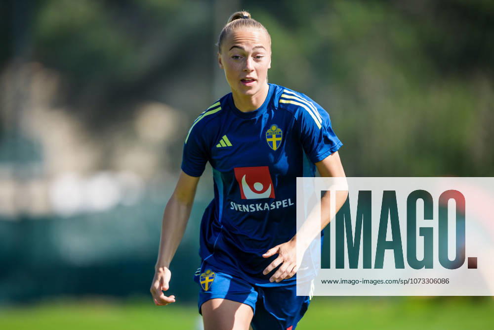 Hanna Bennison of the Swedish women s national football team at a training session on February 26, 2026 in Albuferia Photo Ludvig Thunman BILDBYRAN code LT LT0774 fotboll football soccer fotball träning practice training sverige sweden dam bbeng