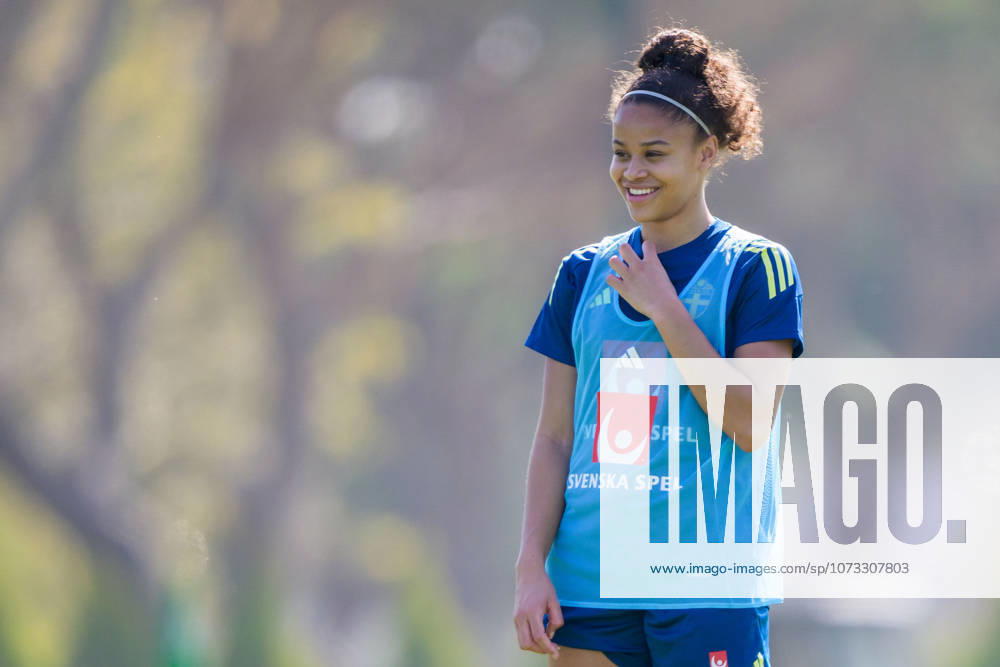 Felicia Schröder of the Swedish women s national football team at a training session on February 26, 2026 in Albuferia Photo Ludvig Thunman BILDBYRAN code LT LT0774 fotboll football soccer fotball träning practice training sverige sweden dam bbeng