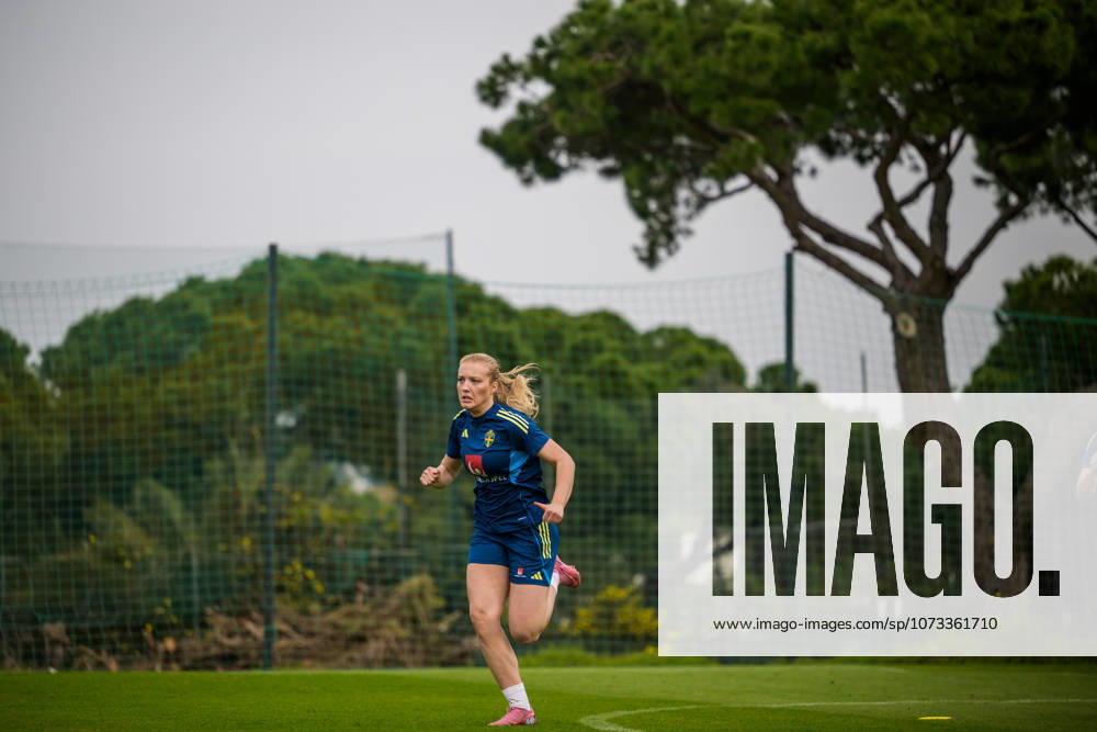 Smilla Holmberg of Sweden during a training session with the women s national football team of Sweden on February 27, 2026 in Albuferia Photo Ludvig Thunman BILDBYRAN code LT LT0776 fotboll football soccer fotball vm kval kval fifa womens world cup qualifier qualifier träning practice training sverige sweden dam bbeng