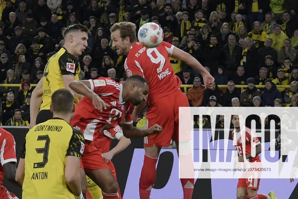 Nico Schlotterbeck Dortmund 4 scores the goal for 1 0 28 02 2026 ¢ Football ¢ Borussia Dortmund vs FC Bayern Muenchen , Signal Iduna Park, Dortmund, DFB DFL REGULATIONS PROHIBIT ANY USE OF PHOTOGRAPHS AS IMAGE SEQUENCES AND OR QUASI VIDEO