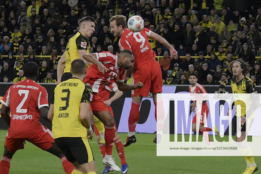 Nico Schlotterbeck Dortmund 4 scores the goal for 1 0 28 02 2026 ¢ Football ¢ Borussia Dortmund vs FC Bayern Muenchen , Signal Iduna Park, Dortmund, DFB DFL REGULATIONS PROHIBIT ANY USE OF PHOTOGRAPHS AS IMAGE SEQUENCES AND OR QUASI VIDEO