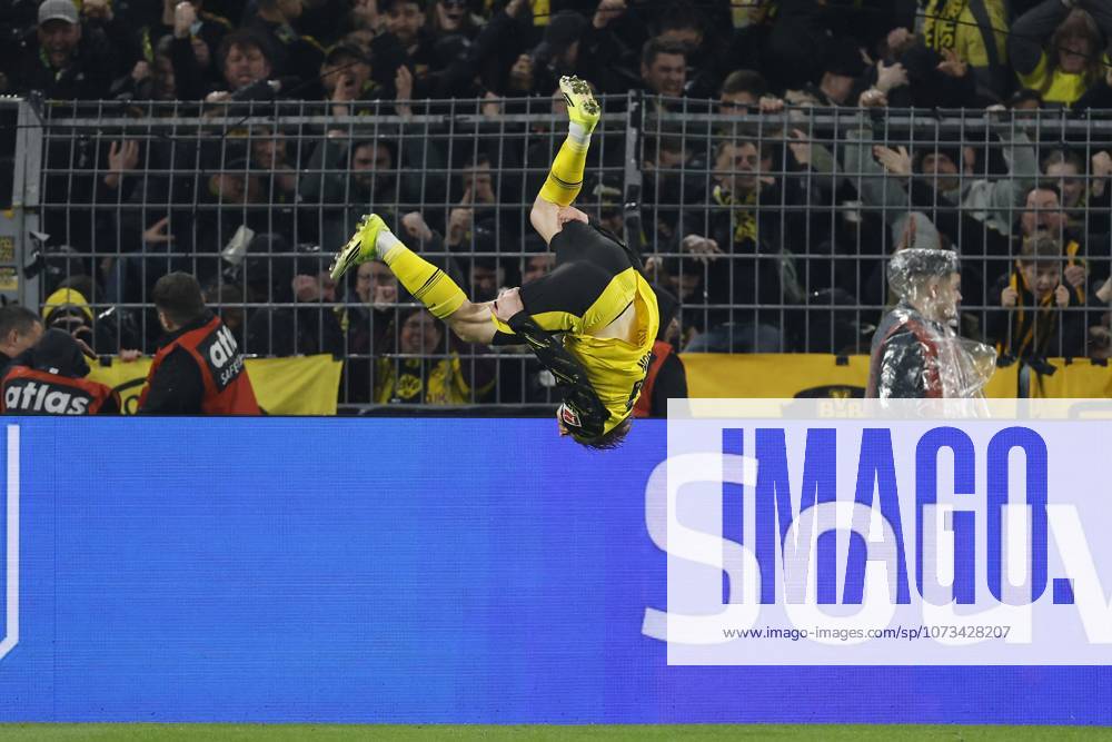 DORTMUND - Daniel Svensson of Borussia Dortmund celebrates the 2-2 during the Bundesliga match between Borussia Dortmund and FC Bayern Munich at Signal Iduna Park stadium on February 28, 2025, in Dortmund, Germany. MAURICE VAN STEEN ANP Bundesliga 2025-2026 ANPxSportx xMauricexvanxSteenxIVx 552033833 originalFilename: 552033833