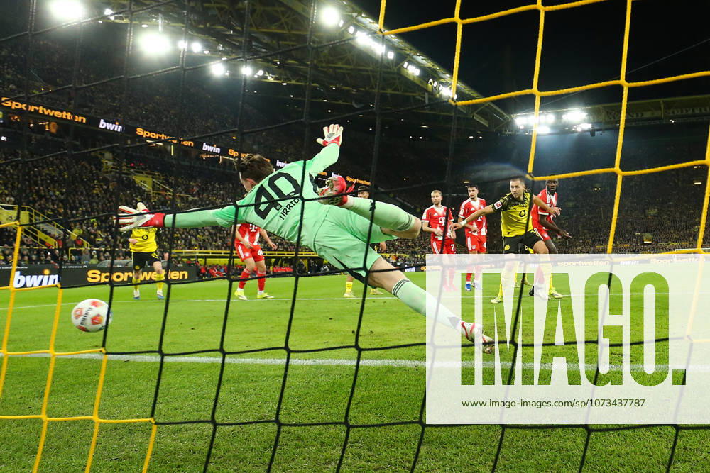 Dortmund, Germany, 28 02 26, Nico Schlotterbeck Borussia Dortmund shoots the 1 0 during the match of the 1 Bundesliga between Borussia Dortmund FC Bayern Muenchen at the Signal Iduna Park in Dortmund Photo by Joachim Bywaletz DFB DFL REGULATIONS PROHIBIT ANY USE OF PHOTOGRAPHS AS IMAGE SEQUENCES AND OR QUASI VIDEO