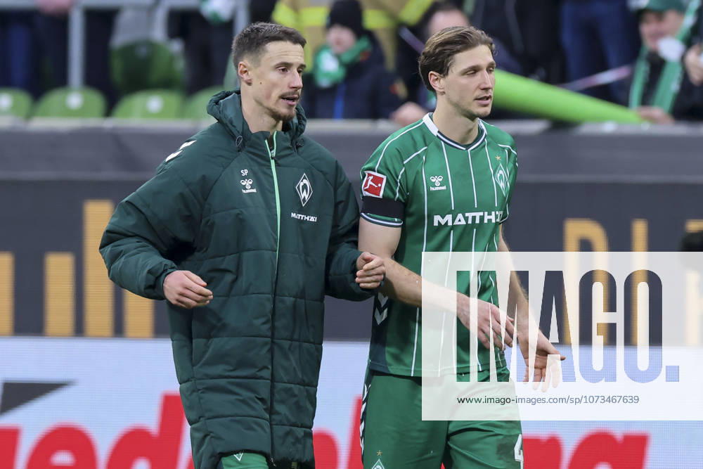 Marco Friedl Werder Bremen and Niklas Stark Werder Bremen talk together, Bundesliga, SV Werder Bremen v 1 FC Heidenheim 1846, Weserstadion, February 28, 2026 in Bremen, Germany Photo by Marco Steinbrenner DeFodi Images Marco Friedl Werder Bremen and Niklas Stark Werder Bremen talk together, Bundesliga, SV Werder Bremen v 1 FC Heidenheim 1846, Weserstadion, February 28, 2026 in Bremen, Germany Photo by Marco Steinbrenner DeFodi Images DFL regulations prohibit any use of photographs as image sequences and or quasi video