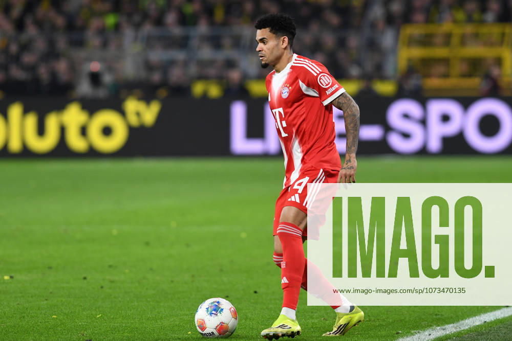 Luis Diaz FC Bayern Muenchen in action, on the ball, individual action during the Bundesliga match between Borussia Dortmund and FC Bayern Munich, Signal Iduna Park on February 28, 2026 in Dortmund, Germany Photo by Ralf Treese DeFodi Images Luis Diaz FC Bayern Muenchen controls the ball during the Bundesliga match between Borussia Dortmund and FC Bayern München at Signal Iduna Park on February 28, 2026 in Dortmund, Germany Photo by Ralf Treese DeFodi Images DFL regulations prohibit any use of photographs as image sequences and or quasi video Photo by Ralf Treese DeFodi Images