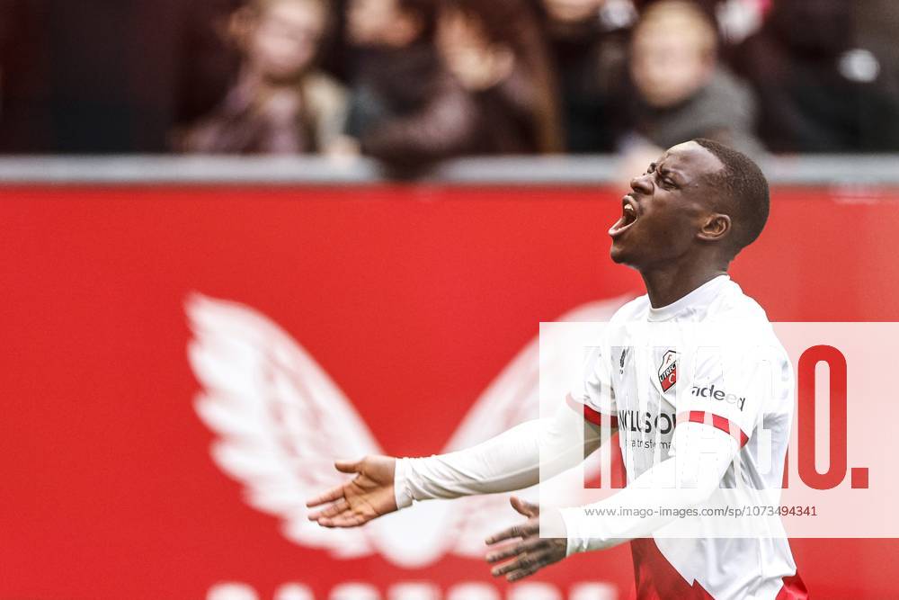 UTRECHT - Yoann Cathline of FC Utrecht celebrates the 1-0 goal during the Dutch Eredivisie match between FC Utrecht and AZ at the Galgenwaard Stadium on March 1, 2026, in Utrecht, Netherlands. BART STOUTJESDIJK ANP Eredivisie 2025-2026 ANPxSportx IVx 552135909 originalFilename: 552135909