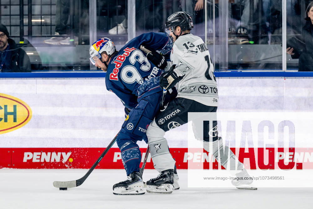 Fight for the puck duel between Maximilian Kastner EHC Red Bull Muenchen, 93 and Valtteri Kemilaeinen Koelner Haie, 13 GER, EHC Red Bull Muenchen vs Koelner Haie, Ice Hockey, DEL, Matchday 47, Season 2025 2026, 01 03 2026 GER, EHC Red Bull Muenchen vs Koelner Haie, Ice Hockey, DEL, Matchday 47, Season 2025 2026, 01 03 2026 Muenchen