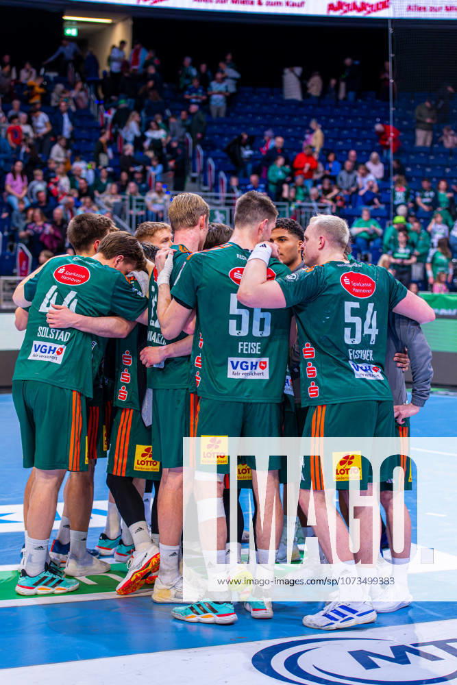 V l , TSV Hannover Burgdorf green vs FRISCH AUF Göppingen white on matchday 23 of the 2025 2026 season in the DAIKIN Handball Bundesliga 01 03 2026, ZAG Arena Hannover, GER ,