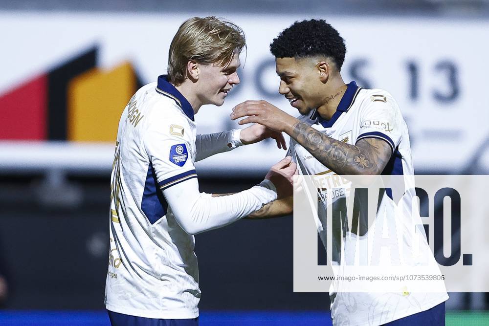 , Stadium Woudestein , season 2025 2026 , Dutch Eredivisie football . match between Excelsior Rotterdam and Go Ahead Eagles, final result 0-1, Picture shows goal celebration GA Eagles player Soren Tengstedt after scoring 0-1 with GA Eagles player Richonell Margaret Excelsior - Go Ahead Eagles x202024875x