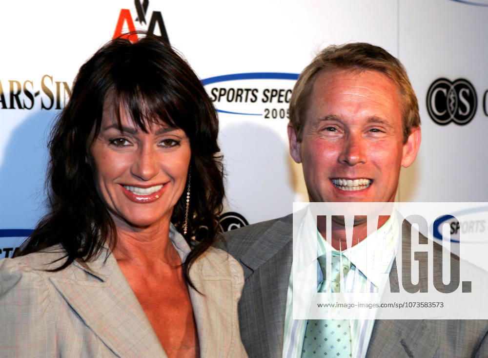 Jun 12, 2005; Los Angeles, CA, USA;NADIA COMANECI and BART CONNOR at the Cedars-Sinai Medical Center s 20th Annual Sports Spectacular at the Century Plaza Hotel, Century City, California. Mandatory Credit: Photo by David Livingston ZUMA Press. ( ) Copyright 2005 by David Livingston Los Angeles CA USA