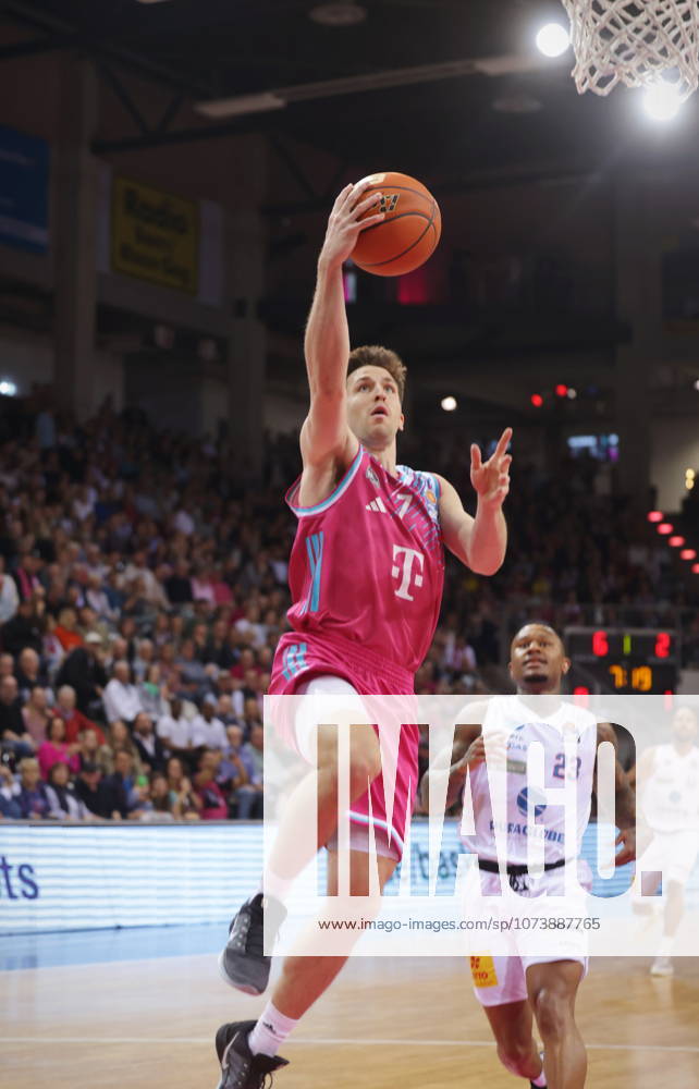 Grayson Murphy Telekom Baskets Bonn vs SYNTAINICS MBC 23 Speiltag season 2025 26
