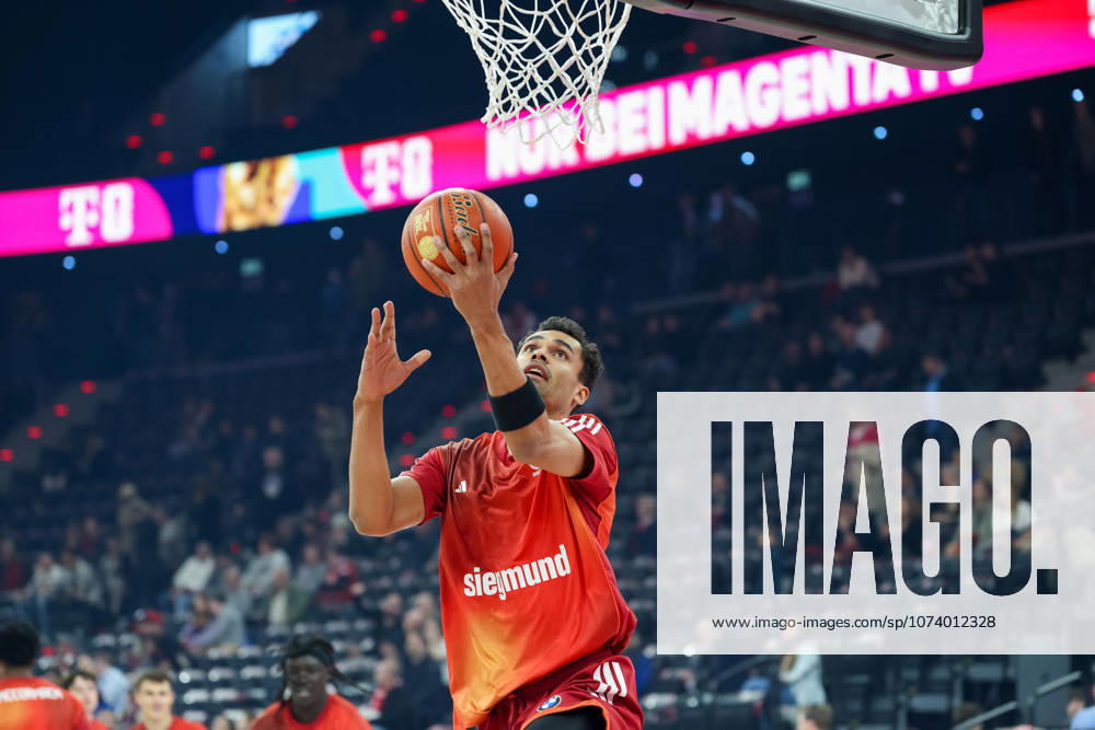 Oscar da Silva FC Bayern Basketball, 01 warming up before the game, GER, FC Bayern Basketball vs Basketball Loewen Braunschweig, Basketball, easycredit Basketball Bundesliga, 25 Matchday, Season 2025 2026, 10 03 2026, GER, FC Bayern Basketball vs Basketball Loewen Braunschweig, Basketball, easycredit Basketball Bundesliga, 25 Matchday, Season 2025 2026, 10 03 2026 Munich