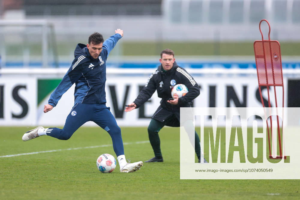 Soccer Training of FC Schalke 04 Dejan Ljubicic FC Schalke 04 Gelsenkirchen Training ground FC Schalke 04 NRW Germany xRHR PHOTO YYx