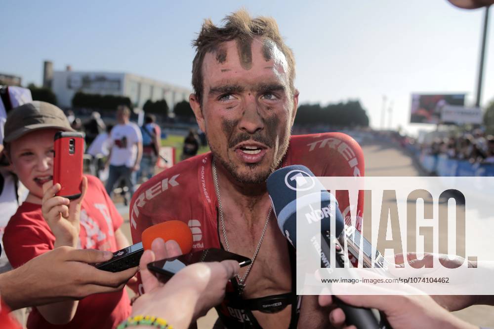 Road cycling, Rad, Radsport, Strasse illustration pictures ROUBAIX, FRANCE - APRIL 9 : DEGENKOLB John during the 115th UCI World Tour Paris - Roubaix cycling race with start in Compiegne and finish at the Velodrome Andre-Petrieux in Roubaix on April 09, 2017 in Roubaix, France, 9 04 17 Roubaix France