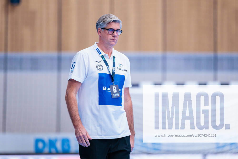 Runar Sigtryggsson HSG Wetzlar, Coach GER, GWD Minden vs HSG Wetzlar, Handball, 1 Bundesliga, 25 Matchday, Season 2025 2026, 14 03 2026 GER, GWD Minden vs HSG Wetzlar, Handball, 1 Bundesliga, 25 Matchday, Season 2025 2026, 14 03 2026 Minden