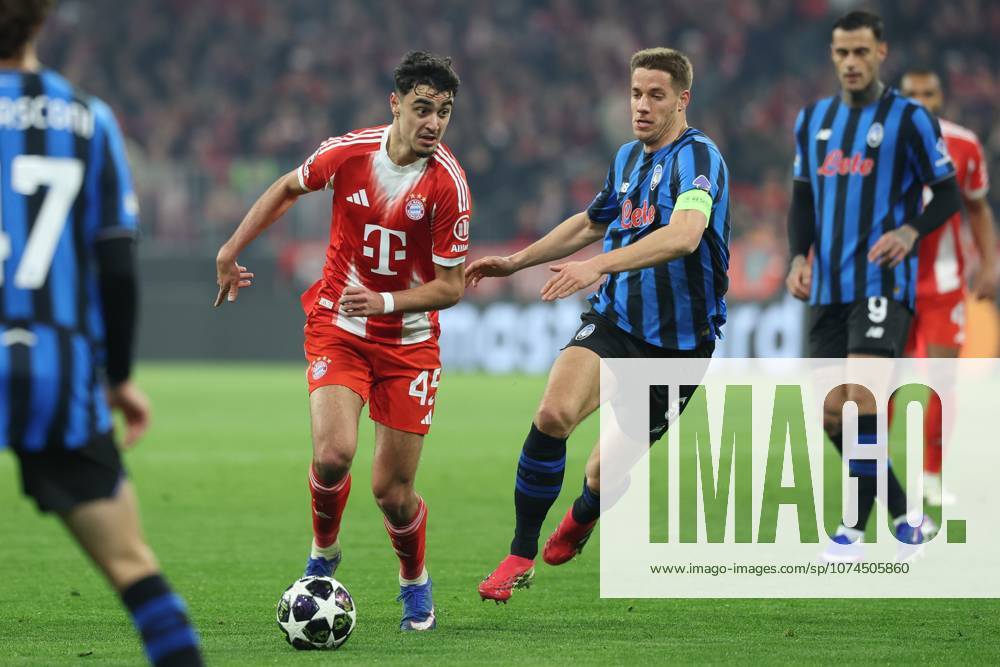 In duel, action, with Alexandar Pavlovic 45 FC Bayern Muenchen , Mario Pasalic 8 Atalanta Bergamo , FC Bayern Muenchen vs Atalanta Bergamo, Football, UEFA, Champions League, Round of 16, second leg, 18 03 2026 Muenchen Bayern Germany