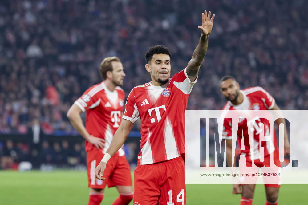 Luis Diaz FC Bayern Muenchen gestures, UEFA Champions League 2025 26 Round of 16 Second Leg, FC Bayern Munich v Atalanta BC, Football Arena Munich, March 18, 2026 in Munich, Germany Photo by Marco Steinbrenner DeFodi Images Luis Diaz FC Bayern Muenchen gestures, UEFA Champions League 2025 26 Round of 16 Second Leg, FC Bayern Munich v Atalanta BC, Football Arena Munich, March 18, 2026 in Munich, Germany Photo by Marco Steinbrenner DeFodi Images