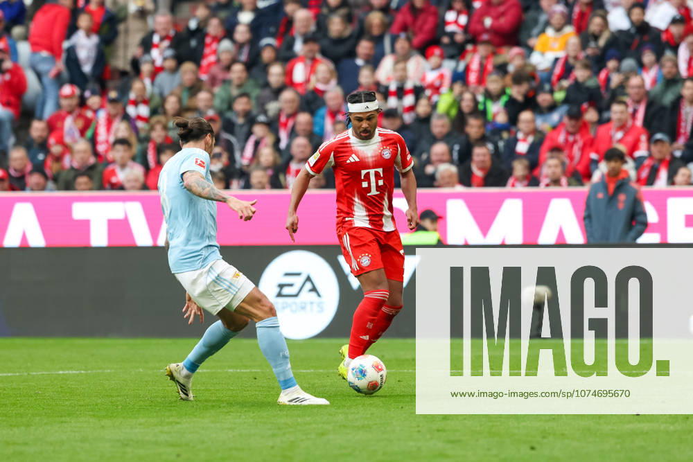 Serge Gnabry FC Bayern Muenchen, 07 with Christopher Trimmel 1 FC Union Berlin, 28 , GER, FC Bayern Muenchen vs 1 FC Union Berlin, Football, Bundesliga, Matchday 27, Season 2025 2026, 21 03 2026, , GER, FC Bayern Muenchen vs 1 FC Union Berlin, Football, Bundesliga, Matchday 27, Season 2025 2026, 21 03 2026 Muenchen