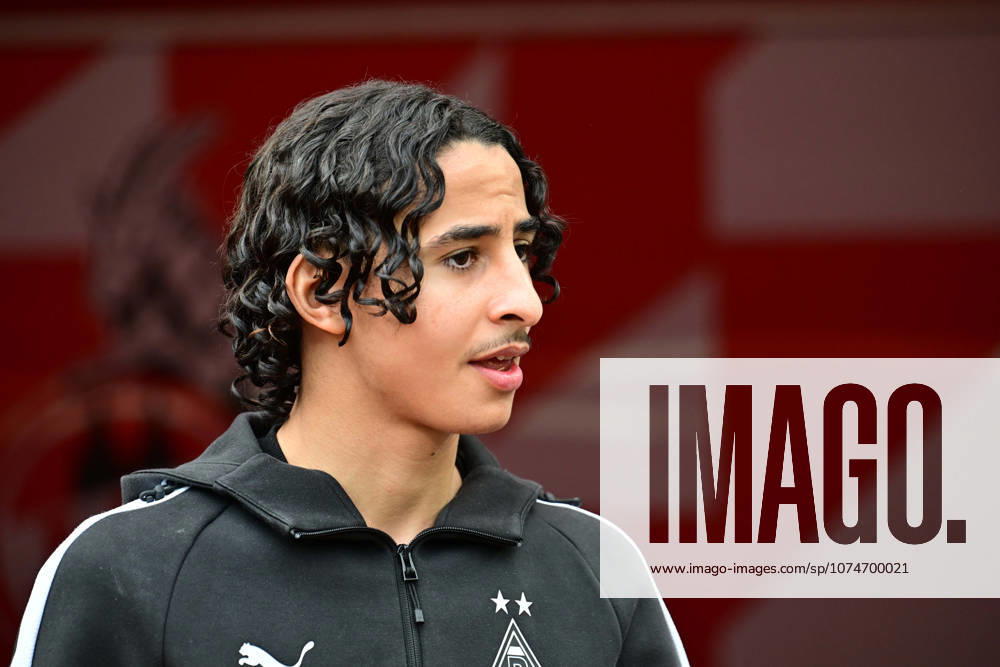 Cologne Football, Men, Season 2025 2026, 1 FC Koeln vs Borussia Moenchengladbach Wael Mohya Gladbach DFL regulations prohibit any use of photographs as image sequences and or quasi video Rhein Energie Stadion NRW Germany