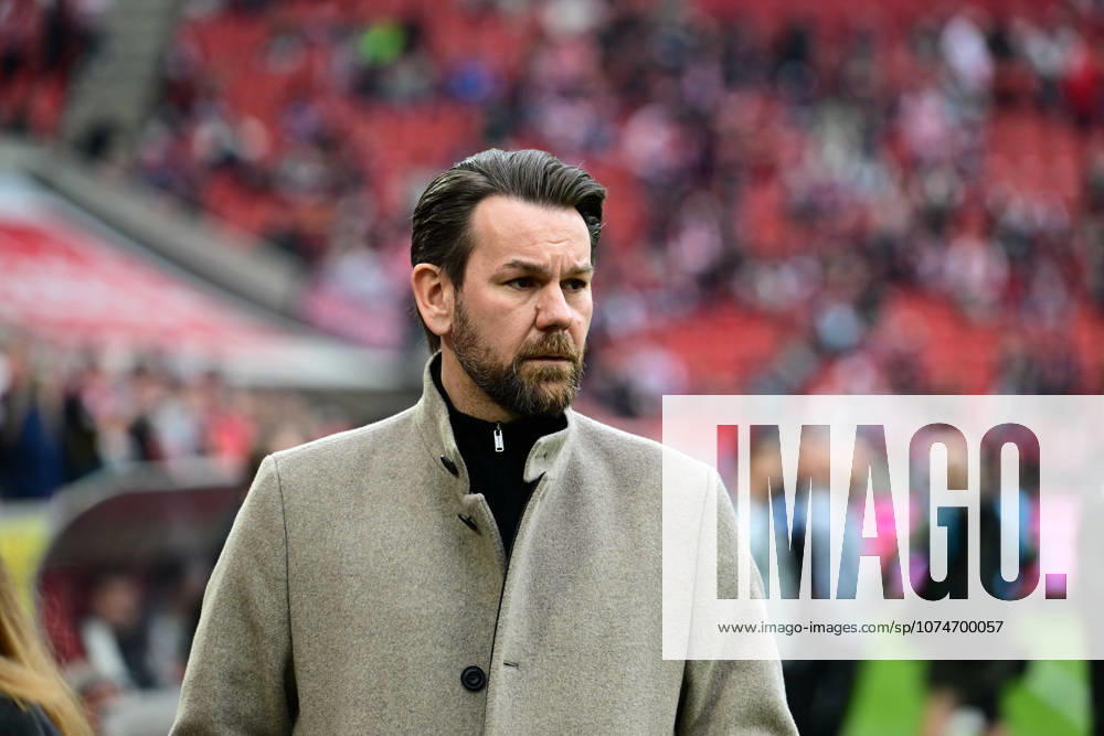 Koeln Football, Men, Season 2025 2026, 1 FC Koeln vs Borussia Moenchengladbach Thomas Kessler Managing Director Sport Koeln DFL regulations prohibit any use of photographs as image sequences and or quasi video Rhein Energie Stadion NRW Germany