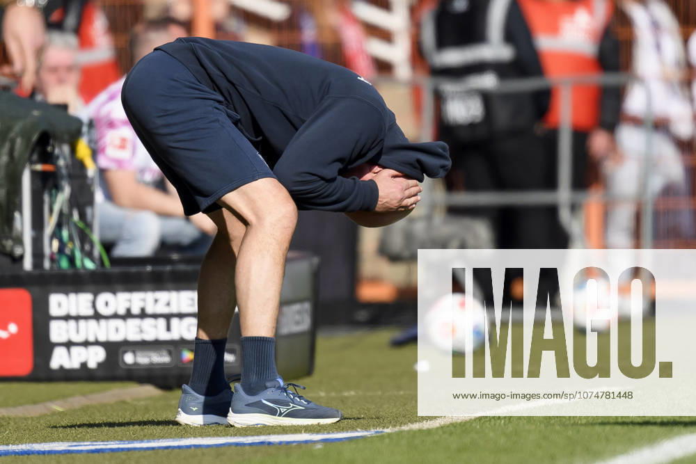 Coach Uwe Roesler VfL Bochum looks dejected during the 2 Bundesliga match between VfL Bochum and Holstein Kiel at Vonovia Ruhrstadion on March 22, 2026 in Bochum, Germany, Germany Photo by Max Maiwald DeFodi Images Coach Uwe Roesler VfL Bochum looks dejected during the 2 Bundesliga match between VfL Bochum and Holstein Kiel at Vonovia Ruhrstadion on March 22, 2026 in Bochum, Germany Photo by Max Maiwald DeFodi Images Photo by Max Maiwald DeFodi Images