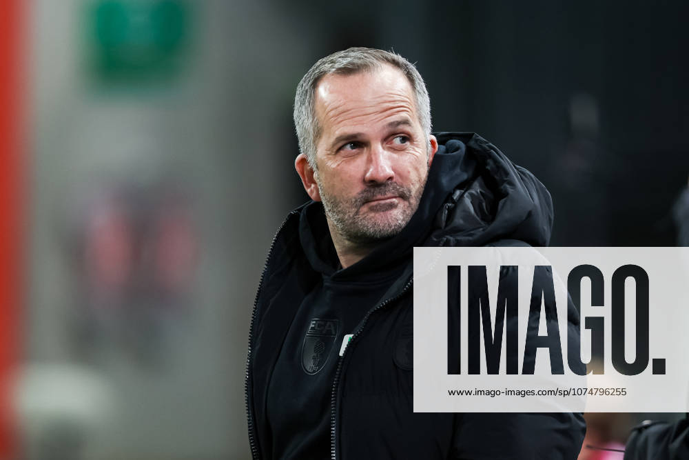 Manuel Baum FC Augsburg, Head Coach GER, FC Augsburg vs VfB Stuttgart, 1 Bundesliga Soccer, Matchday 27, Season 2025 2026, 22 03 2026 DFB DFL REGULATIONS PROHIBIT ANY USE OF PHOTOGRAPHS AS IMAGE SEQUENCES AND OR QUASI VIDEO GER, FC Augsburg vs VfB Stuttgart, 1 Bundesliga Soccer, Matchday 27, Season 2025 2026, 22 03 2026 Augsburg