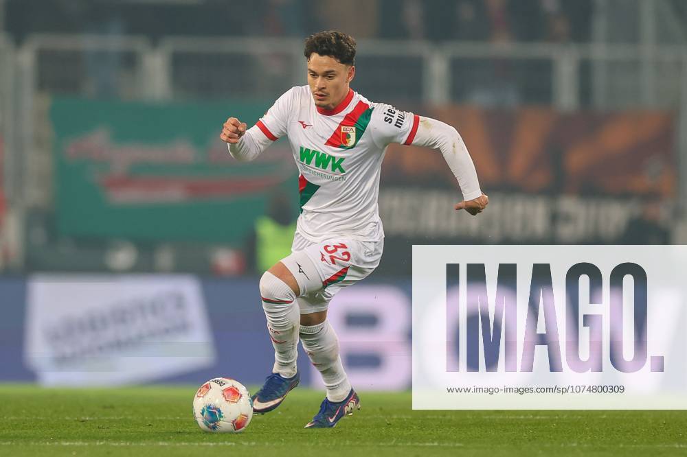 Fabian Rieder 32 FC Augsburg , FC Augsburg vs VfB Stuttgart, Football, 1 Bundesliga, 27 Matchday, 22 03 2026 DFB regulations prohibit any use of photographs as image sequences and or quasi video Augsburg Bayern Germany