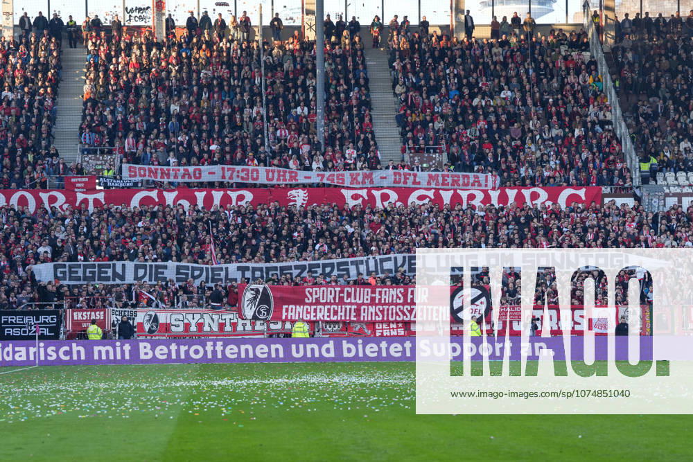 Banner of the fans and Ultras in the stands, Banner for fan-friendly kick-off times , Germany, Football, 1 Bundesliga, 27 Matchday, 2025 2026, FC St Pauli vs SC Freiburg, 22 03 2026, Millerntor Stadion, Hamburg, Germany DFL REGULATIONS PROHIBIT ANY USE OF PHOTOGRAPHS AS IMAGE SEQUENCES AND OR QUASI VIDEO Hamburg Millerntor Stadion Hamburg Germany