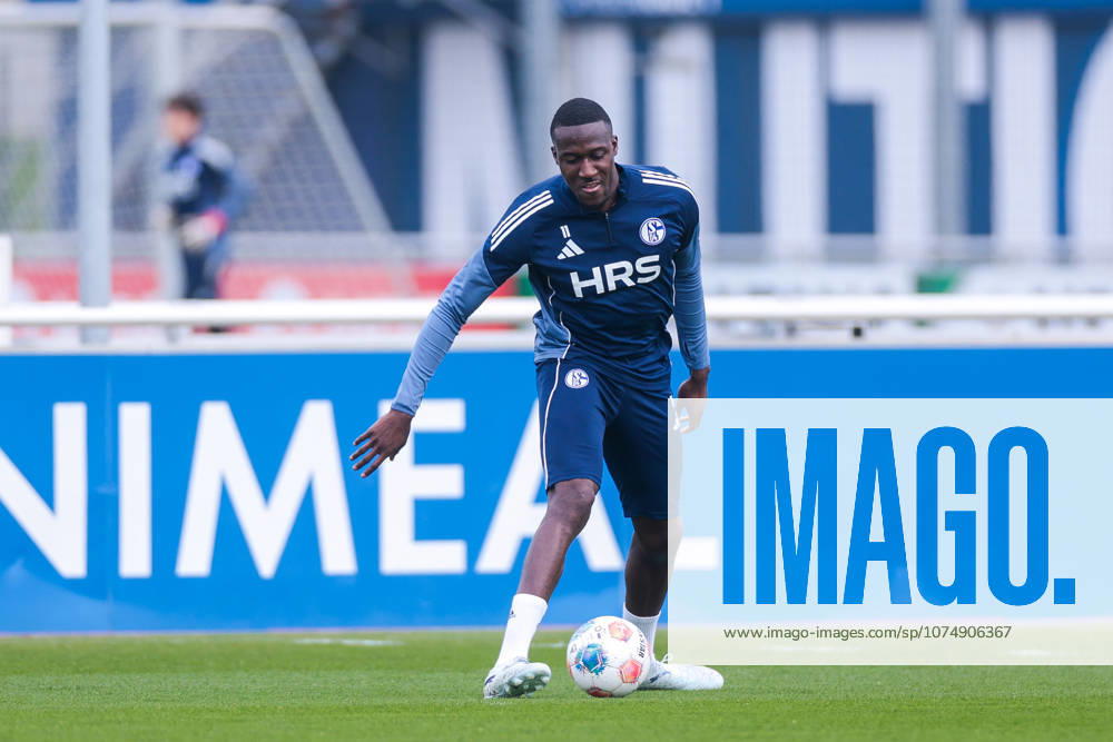 Football, Training of FC Schalke 04 Bryan Lasme FC Schalke 04 Gelsenkirchen Training ground FC Schalke 04 NRW Germany xRHR PHOTO YYx