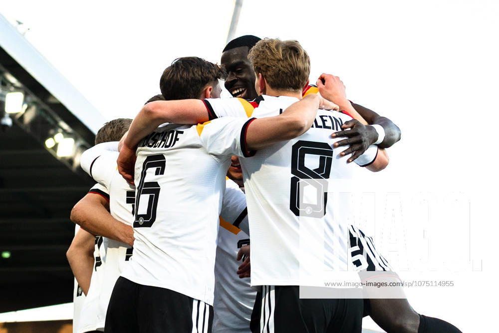 Germany U21 European Championship Qualification 2025 2026, Germany U21 vs Northern Ireland U21, Friday 27 03 2026, Eintracht Stadion Braunschweig DFB U21 Nationalmannschaft Goal for 1 0 by NicolÃ² Tresoldi Penalty kick Cheers Joy Emotions Goal celebration Tom Bischof Aljoscha Kemlein Joshua Quarshie