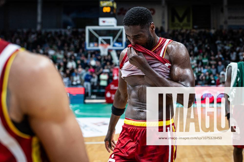 Charles Thompson Fitness First Wuerzburg Baskets , Vet Concept Gladiators Trier vs Fitness First Wuerzburg Baskets, Basketball, easyCredit BBL, Matchday 27, Season 2025 2026, 01 04 2026 Vet Concept Gladiators Trier vs Fitness First Wuerzburg Baskets, Basketball, easyCredit BBL, Matchday 27, Season 2025 2026