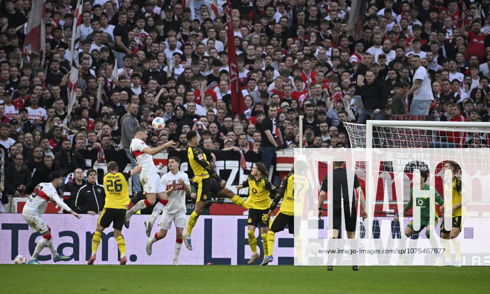 Penalty area scene, goal area scene Goal shot Action Goal chance Header duel Duel Action Jeff Chabot VfB Stuttgart 24 VfB Stuttgart vs Borussia Dortmund BVB 04 04 2026 DFL REGULATIONS PROHIBIT ANY USE OF PHOTOGRAPHS AS IMAGE SEQUENCES AND OR QUASI VIDEO VfB Stuttgart vs Borussia Dortmund BVB