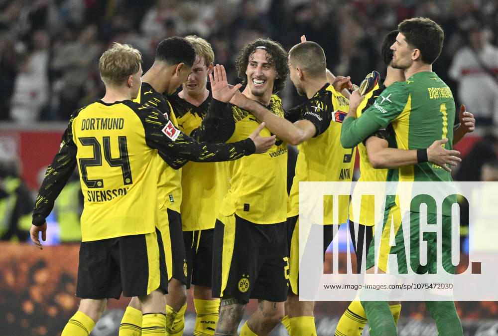 After the end of the match final cheers, joy, happiness, jubilation BVB Borussia Dortmund VfB Stuttgart vs Borussia Dortmund BVB 04 04 2026 DFL REGULATIONS PROHIBIT ANY USE OF PHOTOGRAPHS AS IMAGE SEQUENCES AND OR QUASI VIDEO VfB Stuttgart vs Borussia Dortmund BVB