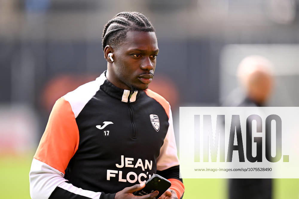 FC Lorient v Paris FC - Ligue 1 McDonald s 2025 2026 17 Jean Victor MAKENGO (fcl) during the Ligue 1 McDonald s match between Lorient and Paris at Stade du Moustoir on April 5, 2026 in Lorient, France. Lorient France