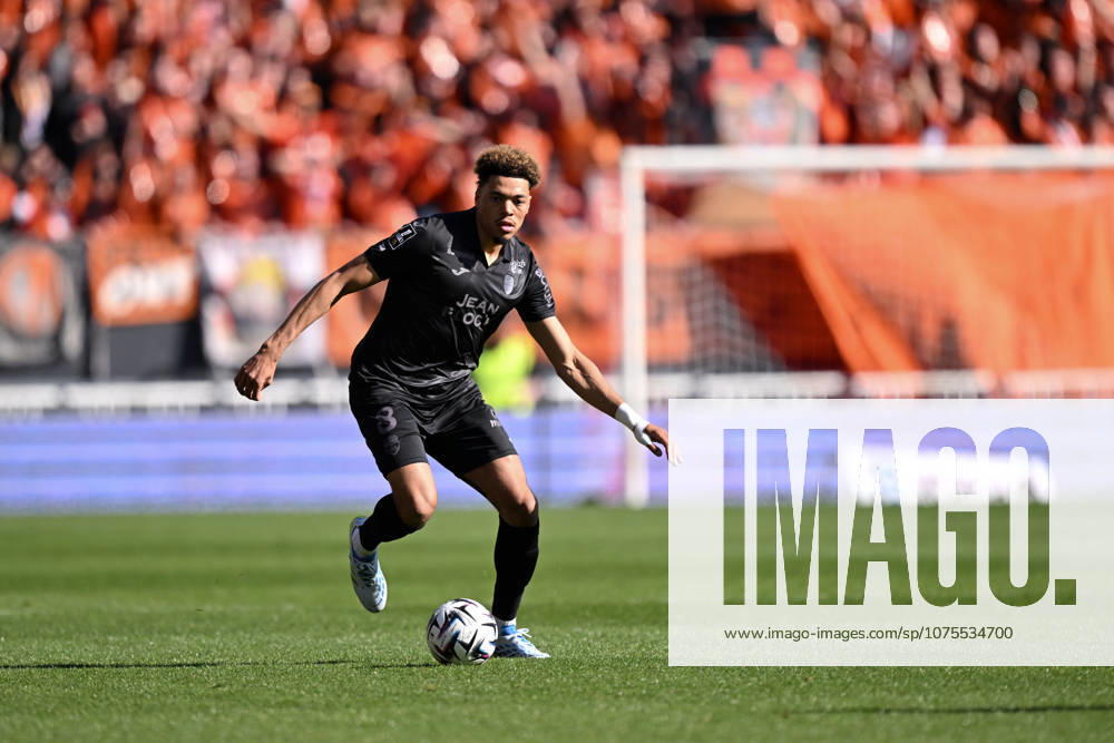 FC Lorient v Paris FC - Ligue 1 McDonald s 2025 2026 08 Noah CADIOU (fcl) during the Ligue 1 McDonald s match between Lorient and Paris at Stade du Moustoir on April 5, 2026 in Lorient, France. Lorient France