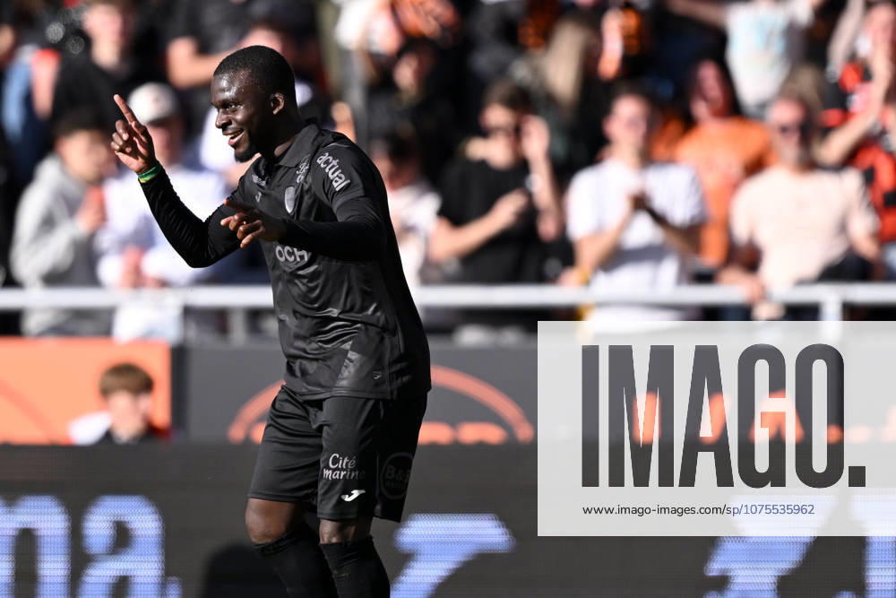 FC Lorient v Paris FC - Ligue 1 McDonald s 2025 2026 12 Bamba DIENG (fcl) during the Ligue 1 McDonald s match between Lorient and Paris at Stade du Moustoir on April 5, 2026 in Lorient, France. Lorient France