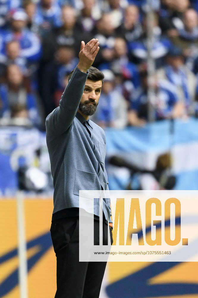 Coach Miron Muslic FC Schalke gestures during the 2 Bundesliga match between FC Schalke 04 and Karlsruher SC, Veltins Arena on April 05, 2026 in Gelsenkirchen, Germany Photo by Max Maiwald DeFodi Images Trainer Miron Muslic FC Schalke gestures during the 2 Bundesliga match between FC Schalke 04 and Karlsruher SC at Veltins Arena on April 5, 2026 in Gelsenkirchen, Germany Photo by Max Maiwald DeFodi Images Photo by Max Maiwald DeFodi Images