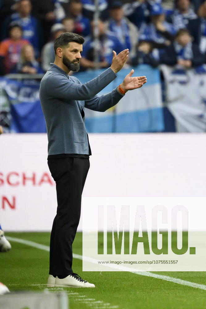 Coach Miron Muslic FC Schalke gestures during the 2 Bundesliga match between FC Schalke 04 and Karlsruher SC, Veltins Arena on April 05, 2026 in Gelsenkirchen, Germany Photo by Max Maiwald DeFodi Images Trainer Miron Muslic FC Schalke gestures during the 2 Bundesliga match between FC Schalke 04 and Karlsruher SC at Veltins Arena on April 5, 2026 in Gelsenkirchen, Germany Photo by Max Maiwald DeFodi Images Photo by Max Maiwald DeFodi Images