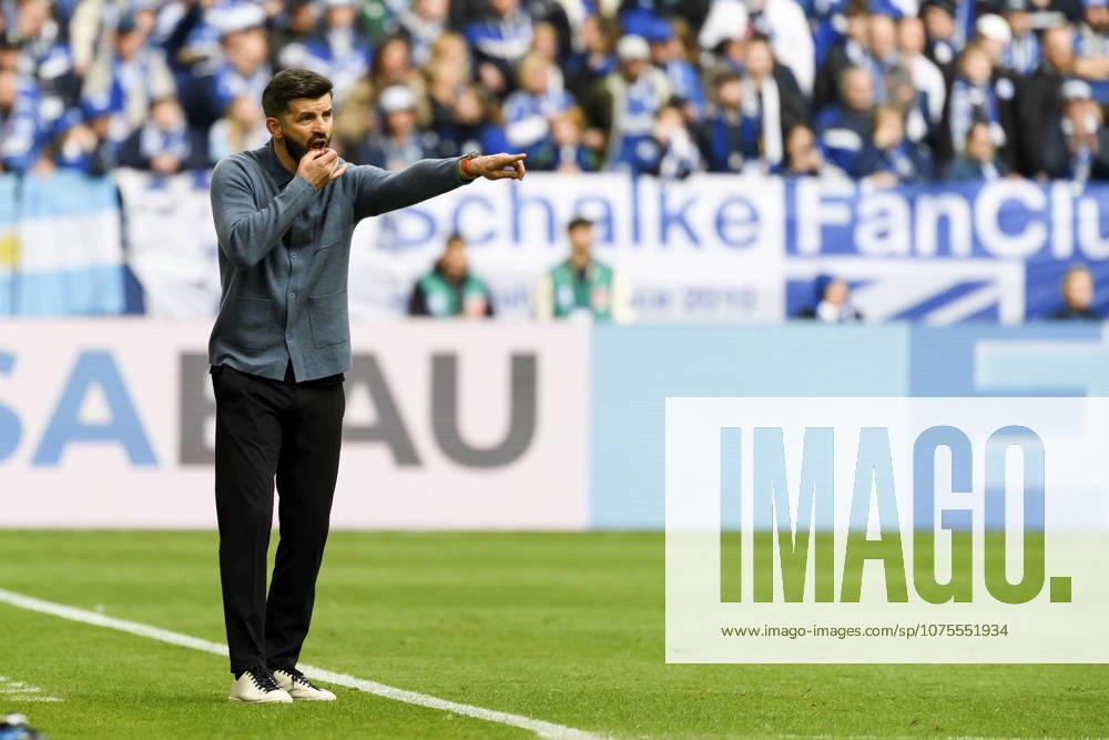 Coach Miron Muslic FC Schalke gestures during the 2 Bundesliga match between FC Schalke 04 and Karlsruher SC, Veltins Arena on April 05, 2026 in Gelsenkirchen, Germany Photo by Max Maiwald DeFodi Images Trainer Miron Muslic FC Schalke gestures during the 2 Bundesliga match between FC Schalke 04 and Karlsruher SC at Veltins Arena on April 5, 2026 in Gelsenkirchen, Germany Photo by Max Maiwald DeFodi Images Photo by Max Maiwald DeFodi Images