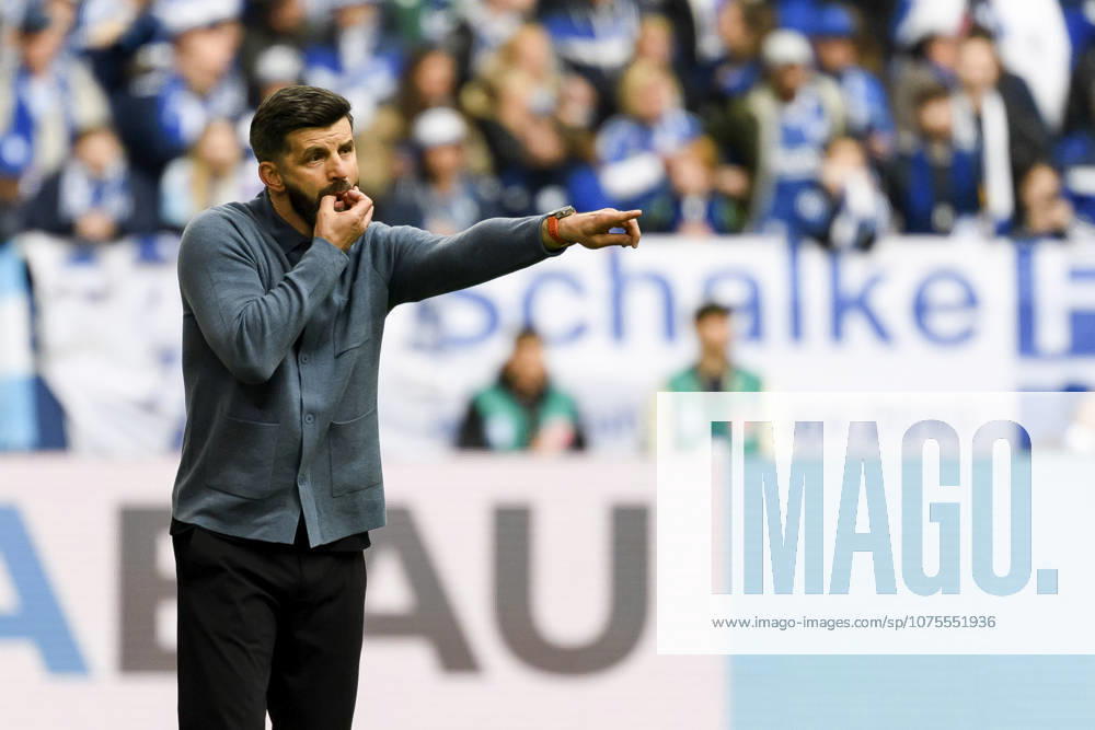 Coach Miron Muslic FC Schalke gestures during the 2 Bundesliga match between FC Schalke 04 and Karlsruher SC, Veltins Arena on April 05, 2026 in Gelsenkirchen, Germany Photo by Max Maiwald DeFodi Images Trainer Miron Muslic FC Schalke gestures during the 2 Bundesliga match between FC Schalke 04 and Karlsruher SC at Veltins Arena on April 5, 2026 in Gelsenkirchen, Germany Photo by Max Maiwald DeFodi Images Photo by Max Maiwald DeFodi Images